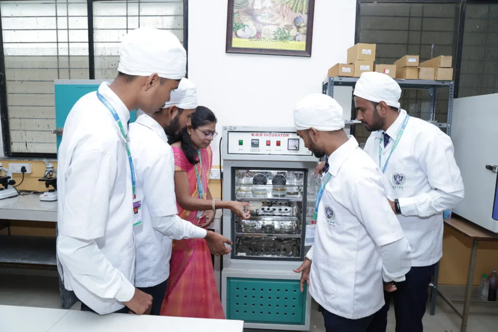 Pharmaceutics laboratory — Shri Gajanan Maharaj Shikshan Prasarak Mandal's Dnyanvilas College of Pharmacy