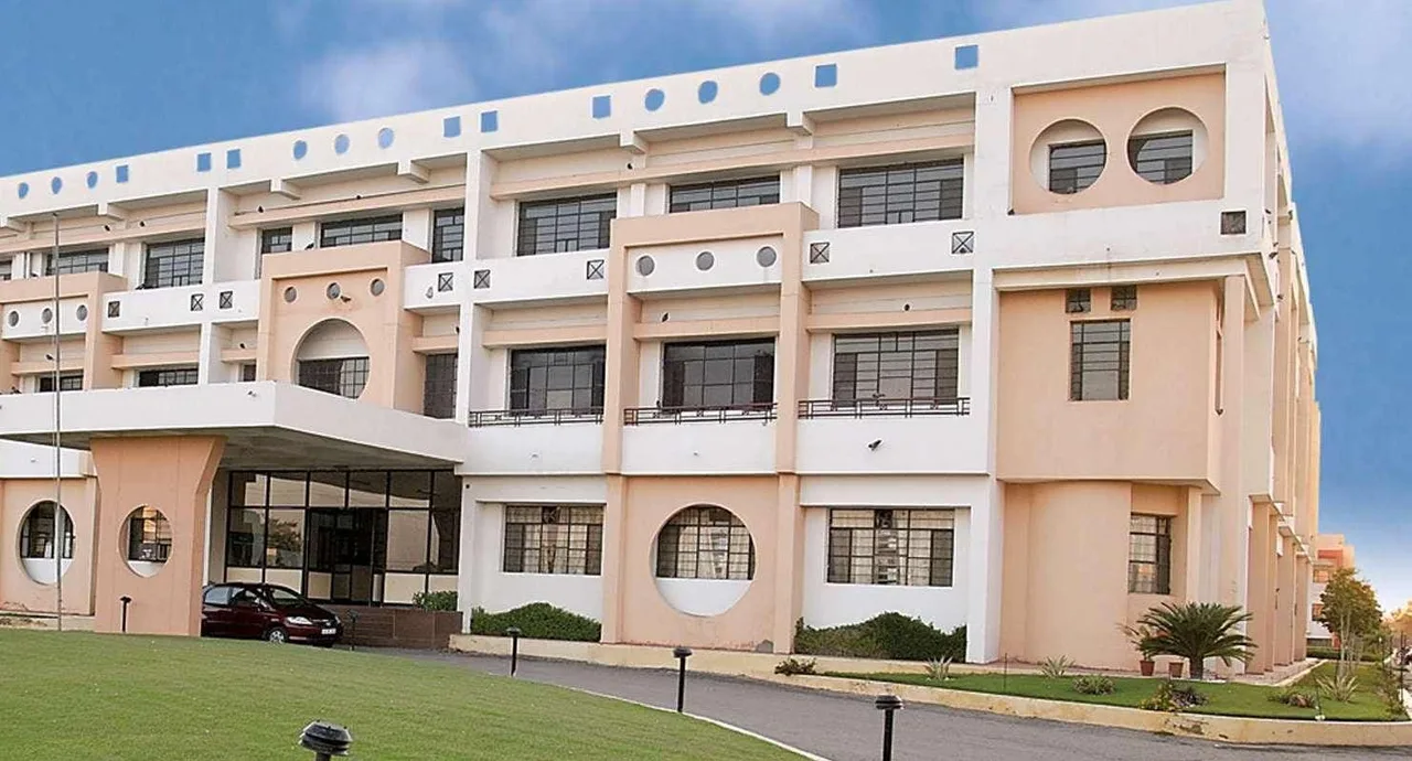 campus 6
