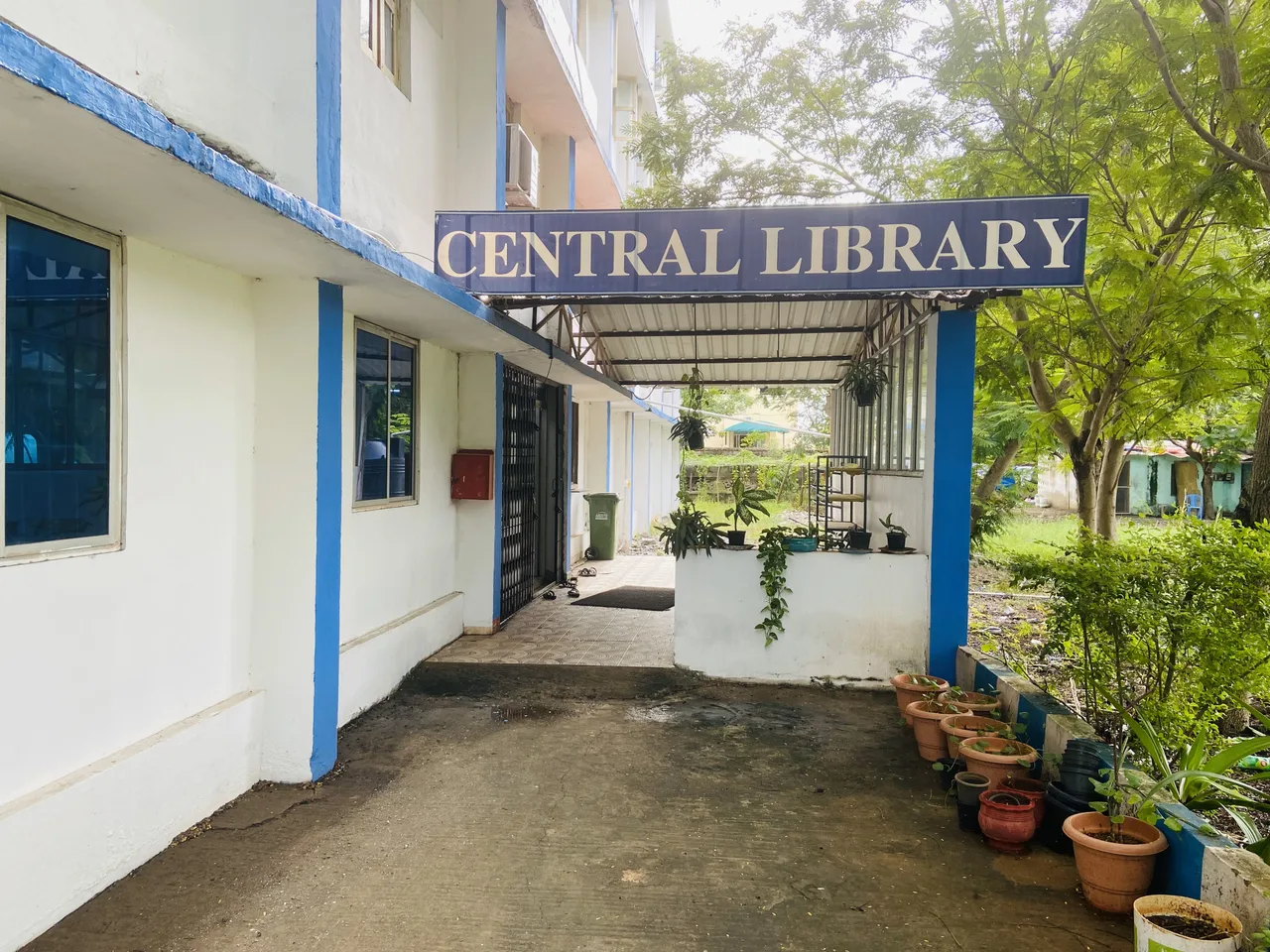 Central Library — St. Joseph College of Engineering