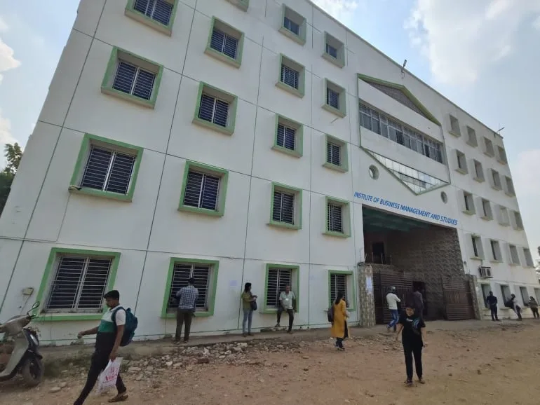 campus 4