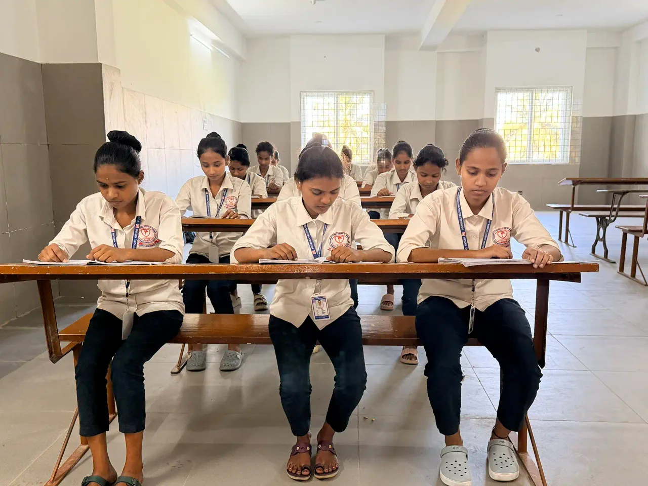 Poornaa Pragna College of Nursing — Image Class Room Poornaa Pragna Institute 2