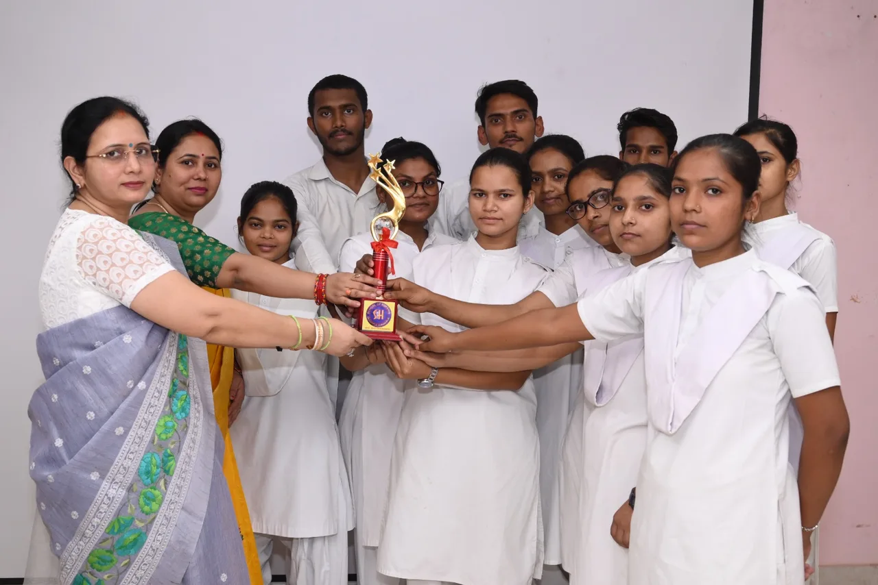 Award Ceremony — Savitri Hospital & Paramedical Institute