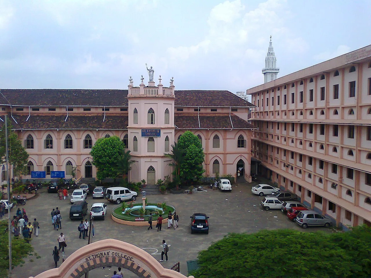 campus photo 3