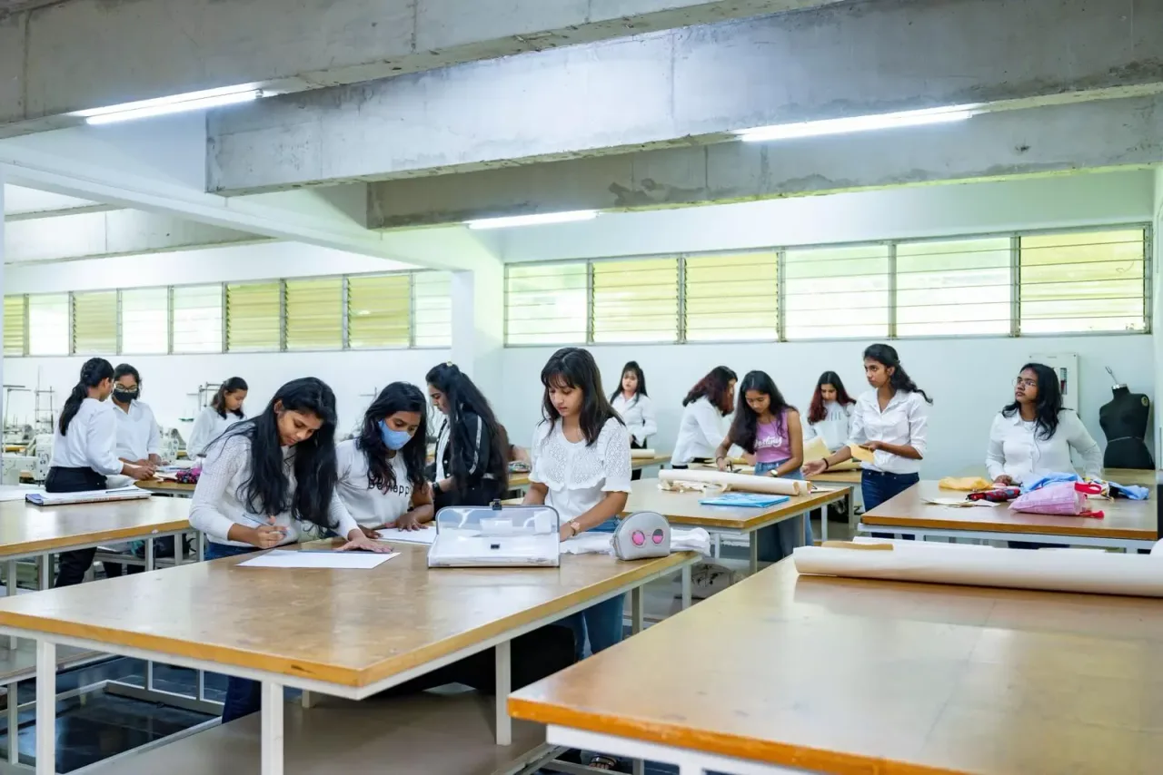 Pattarn cutting lab — Vogue Institute of Art and Design