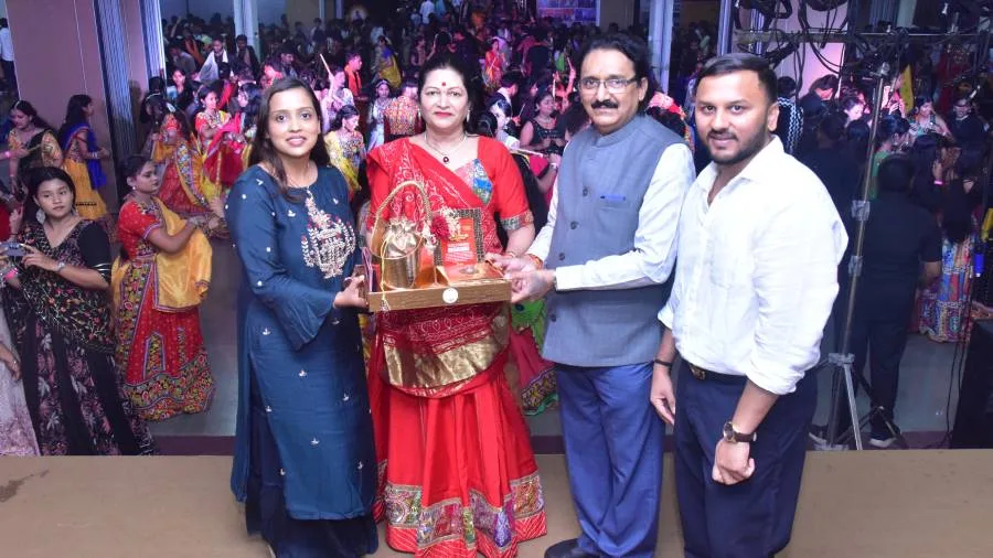 Rhythmic Garba Festival at Suryadatta Education Foundation-5 — Suryadatta Group of Institutes