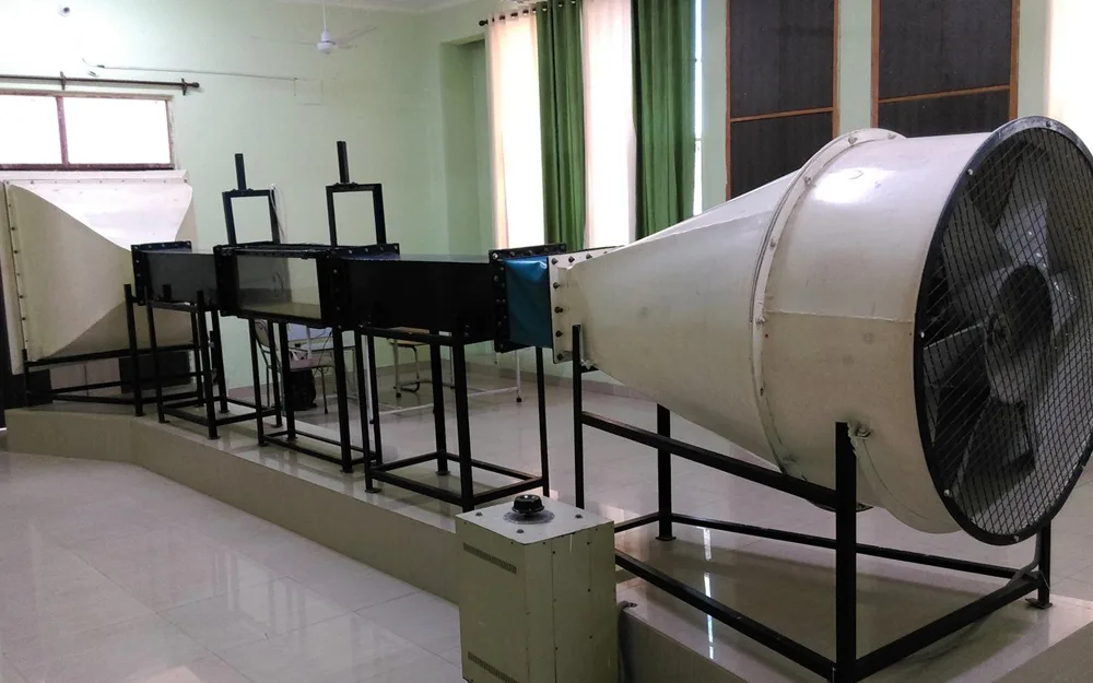 Aeronautical Engineering / Aircraft Maintenance Engineering Aerodynamics Lab — school-of-aeronautics-neemrana