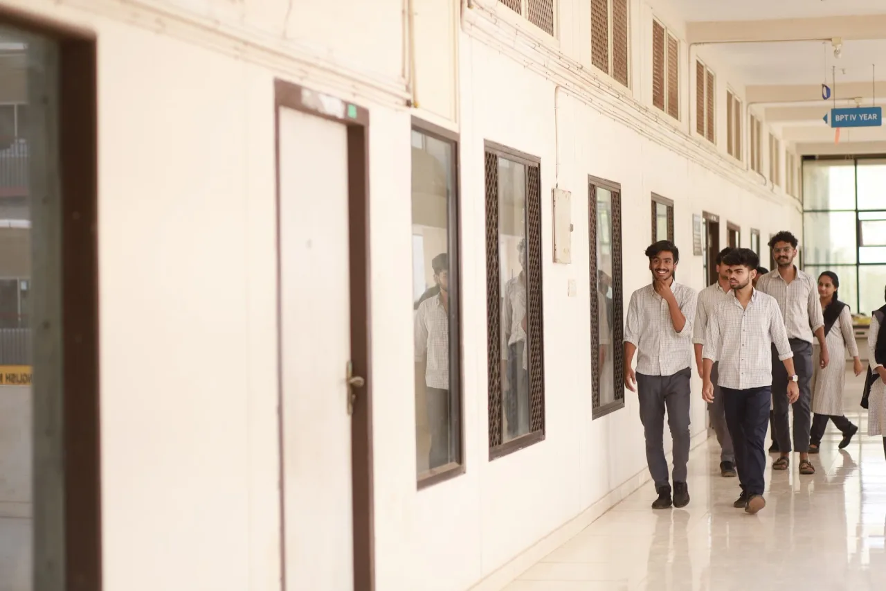 campus 8