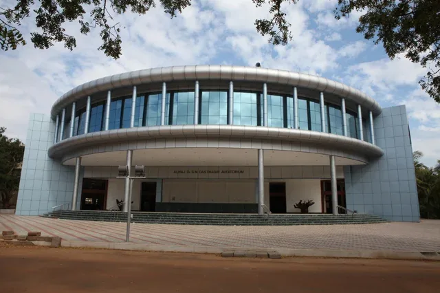campus photo 3