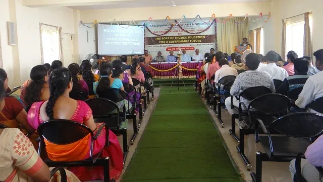 Seminar-hall-1 — BES Evening College of Arts & Commerce