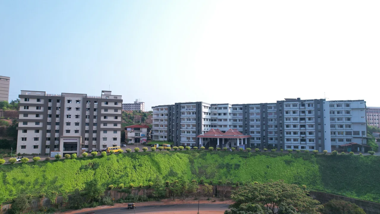 campus photo 3