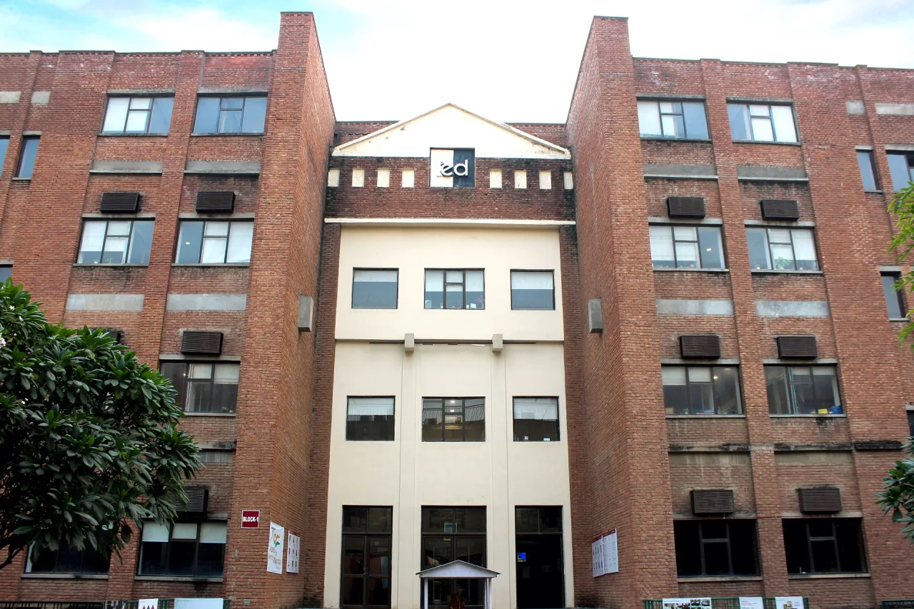 campus 6