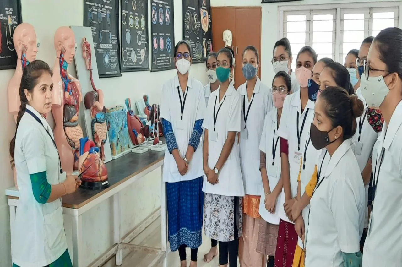 Lab Prectical — Shree Umiya K.V.C. Nursing College