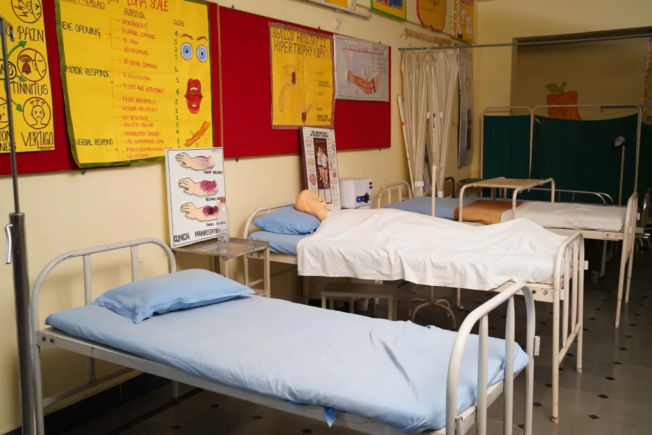 beds faran — Faran College of Pharmacy