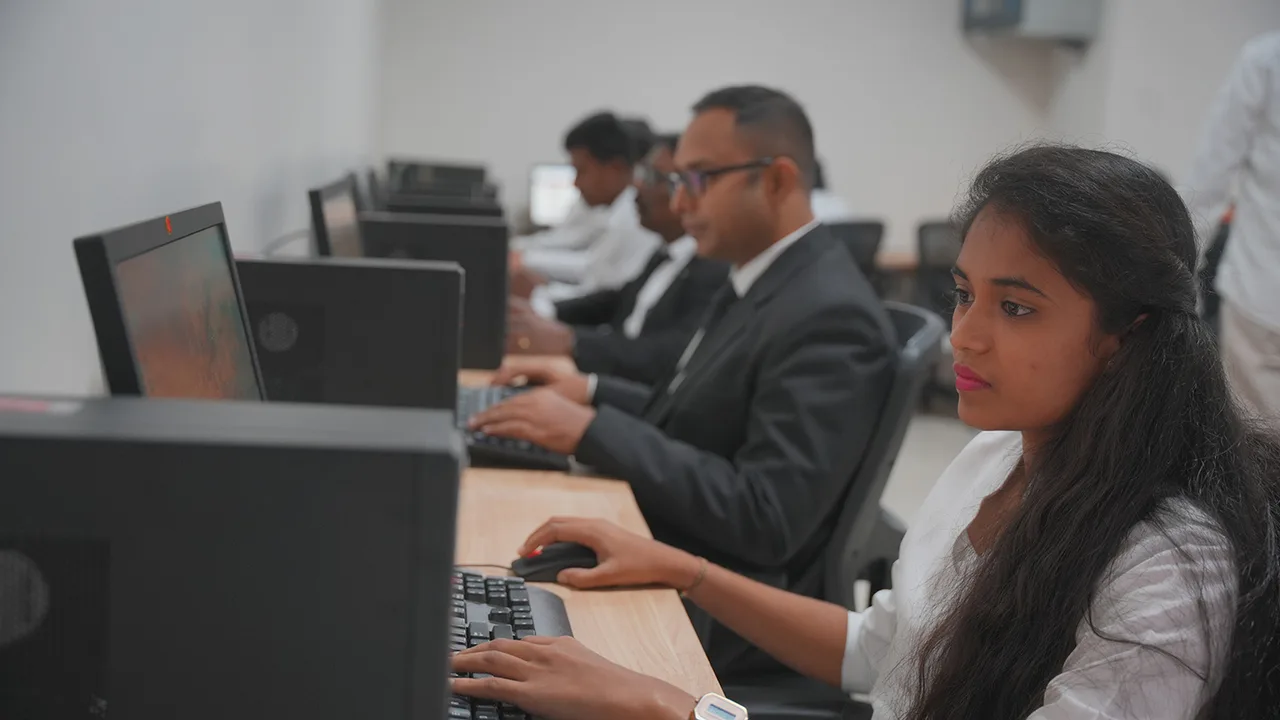 Computer lab facility, alternate interior angle — Vydehi Institute of Law