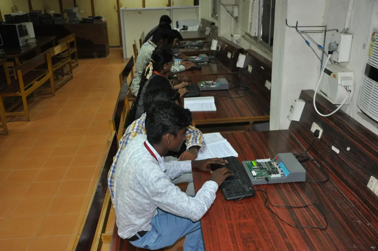 campus photo 5
