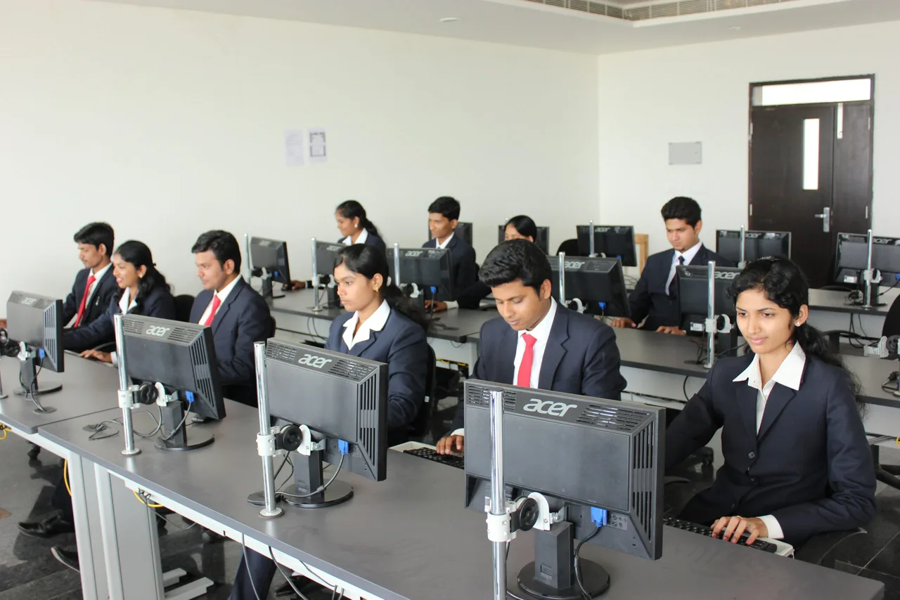 Computer lab — CARE College of Arts & Science