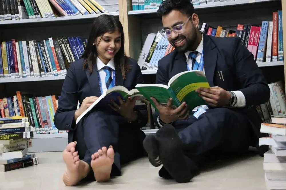 Centre for Life Long Learning (Library) — Jaipuria School of Business