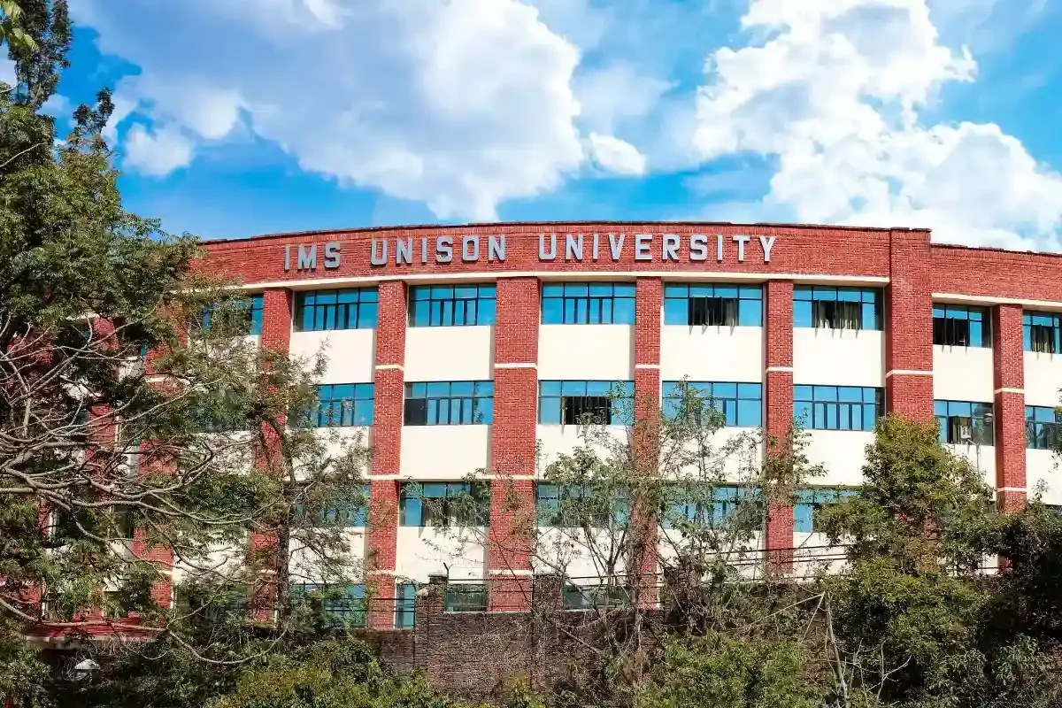 campus 8