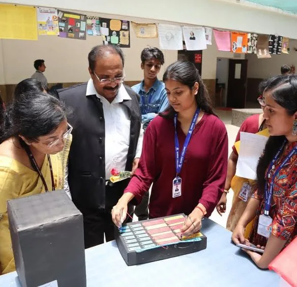 Shakespeare's 461st Birthday — Sindhi College