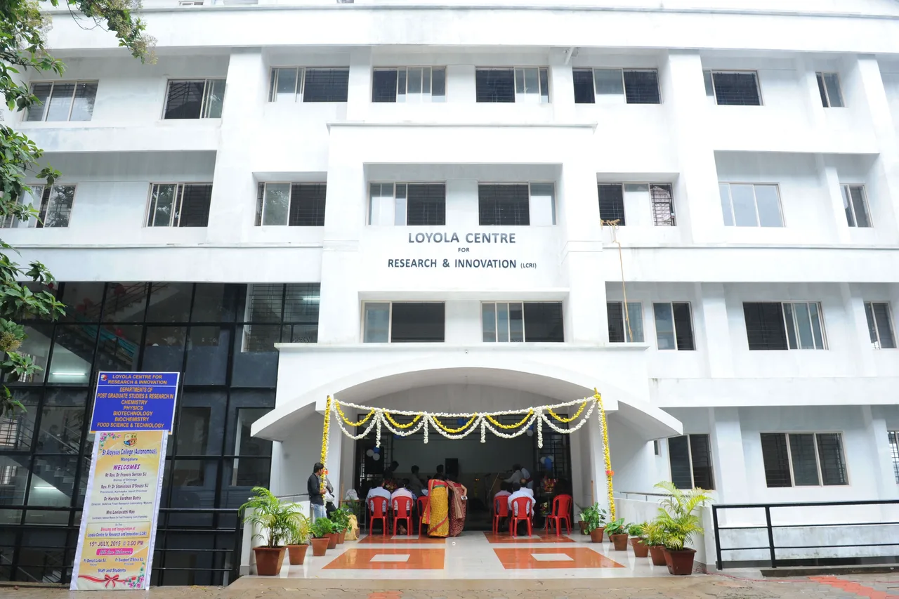 campus 4