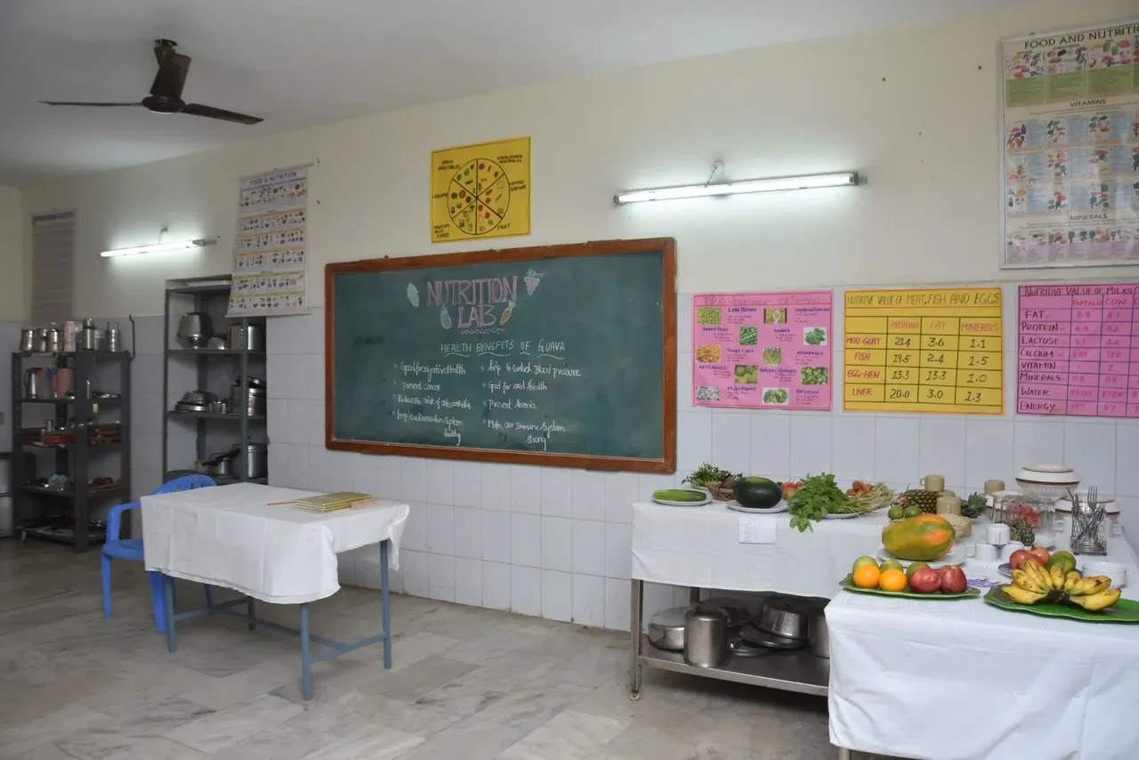 NUTRITION LAB-1 — PKB College of Nursing