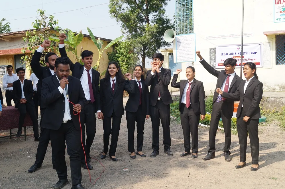 campus 8