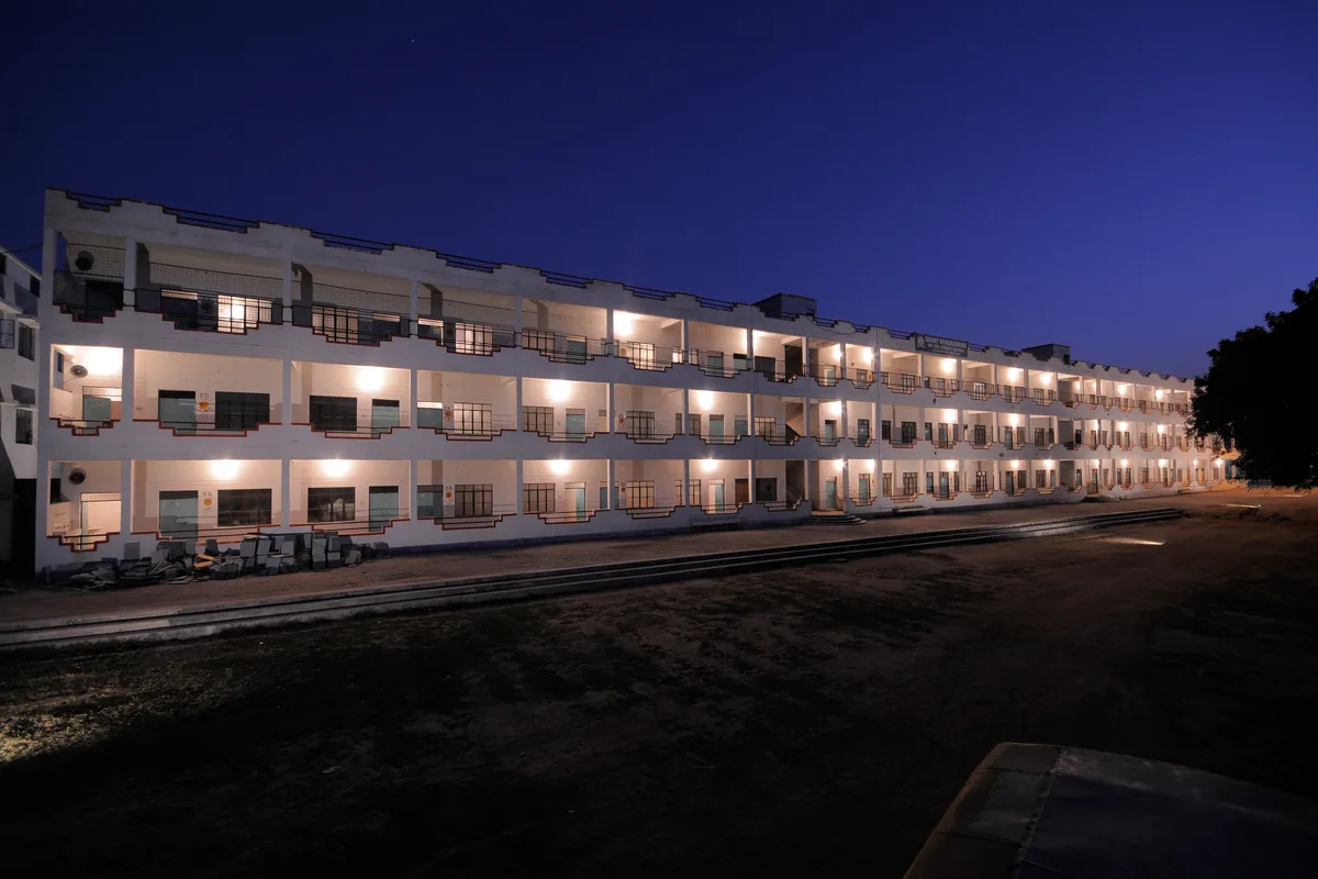 campus 8