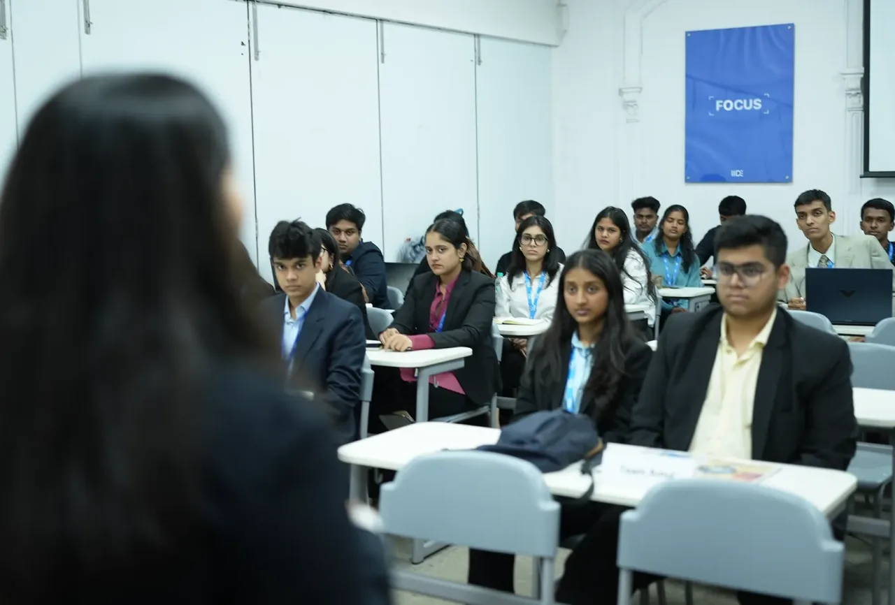 Undergraduate Program in Digital Business & Entrepreneurship — indian-institute-of-digital-education-iide-mumbai