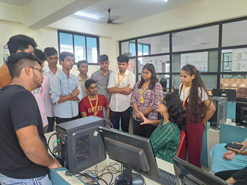 T403 Advanced Communication Lab — Mahatma Education Society's Pillai College of Engineering