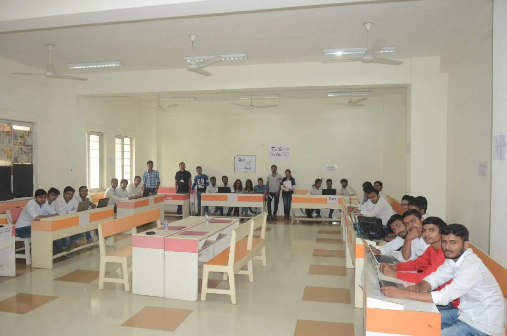 campus 8