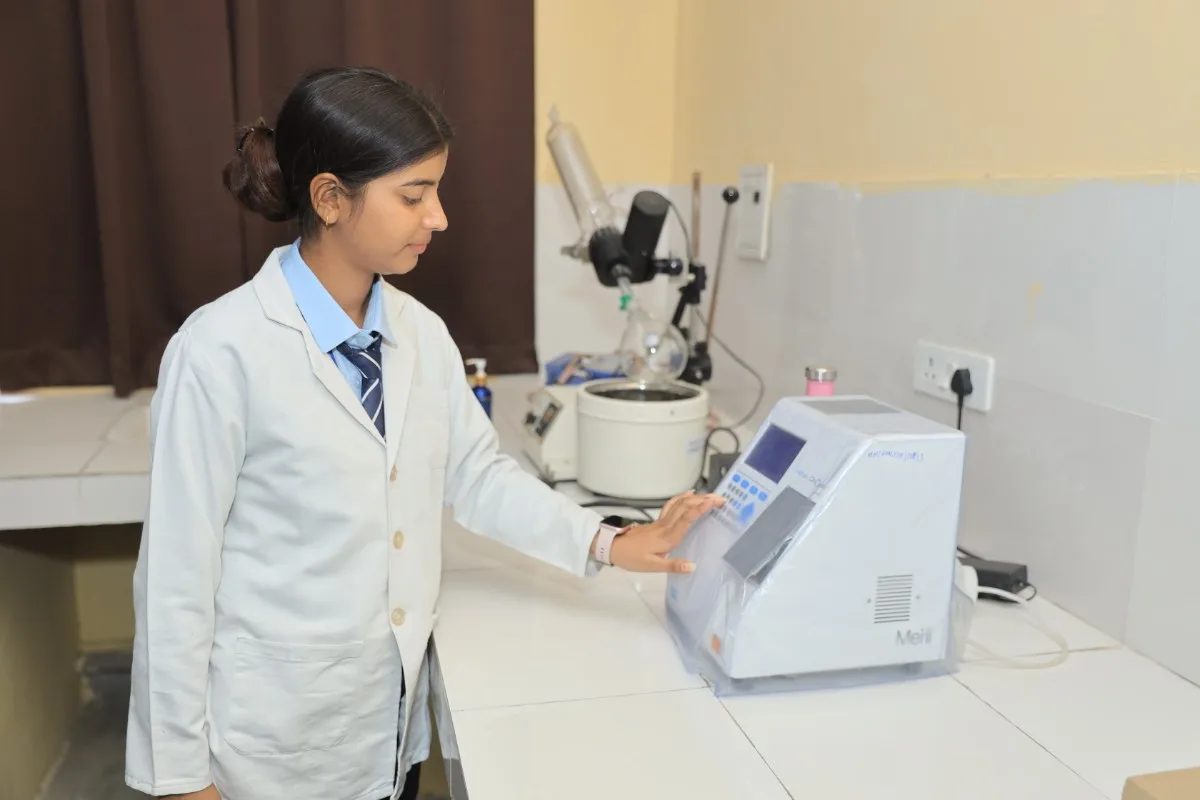 Pharmacy Lab — HIMT College of Pharmacy