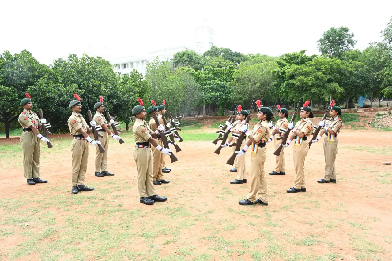 campus 8