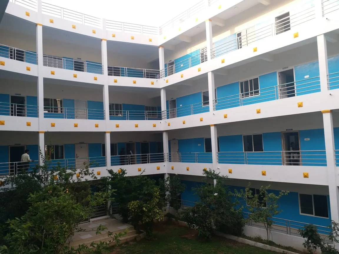 campus 4