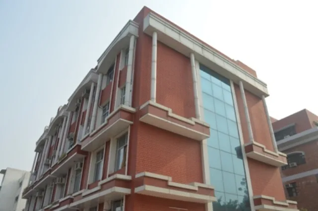 campus 8