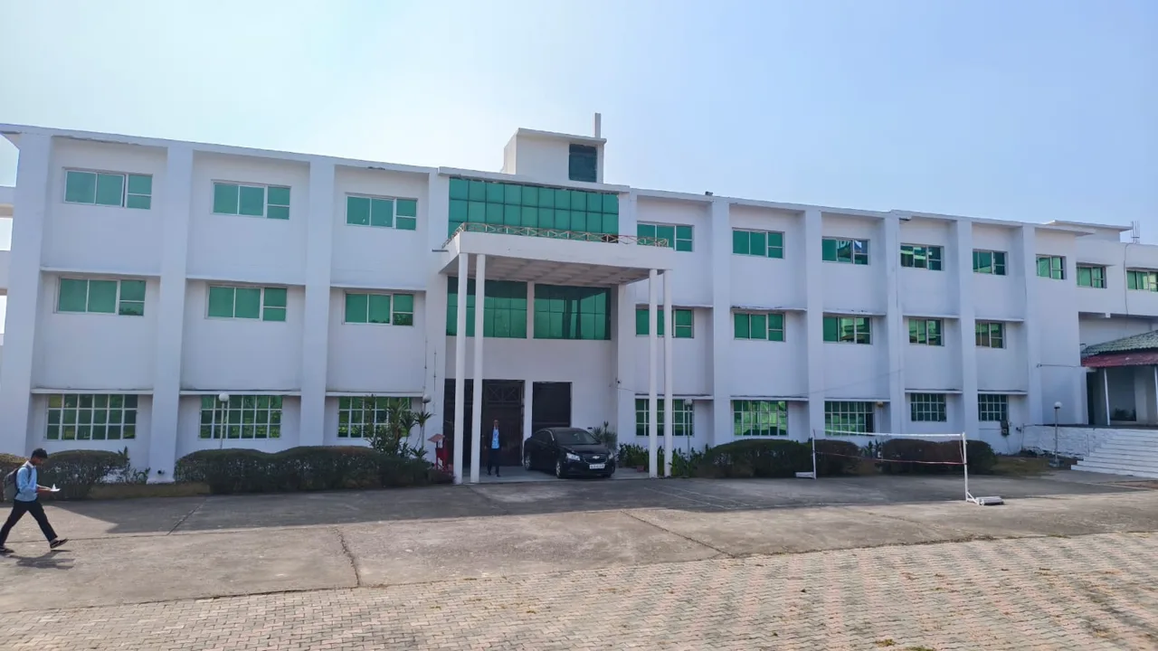 campus 4