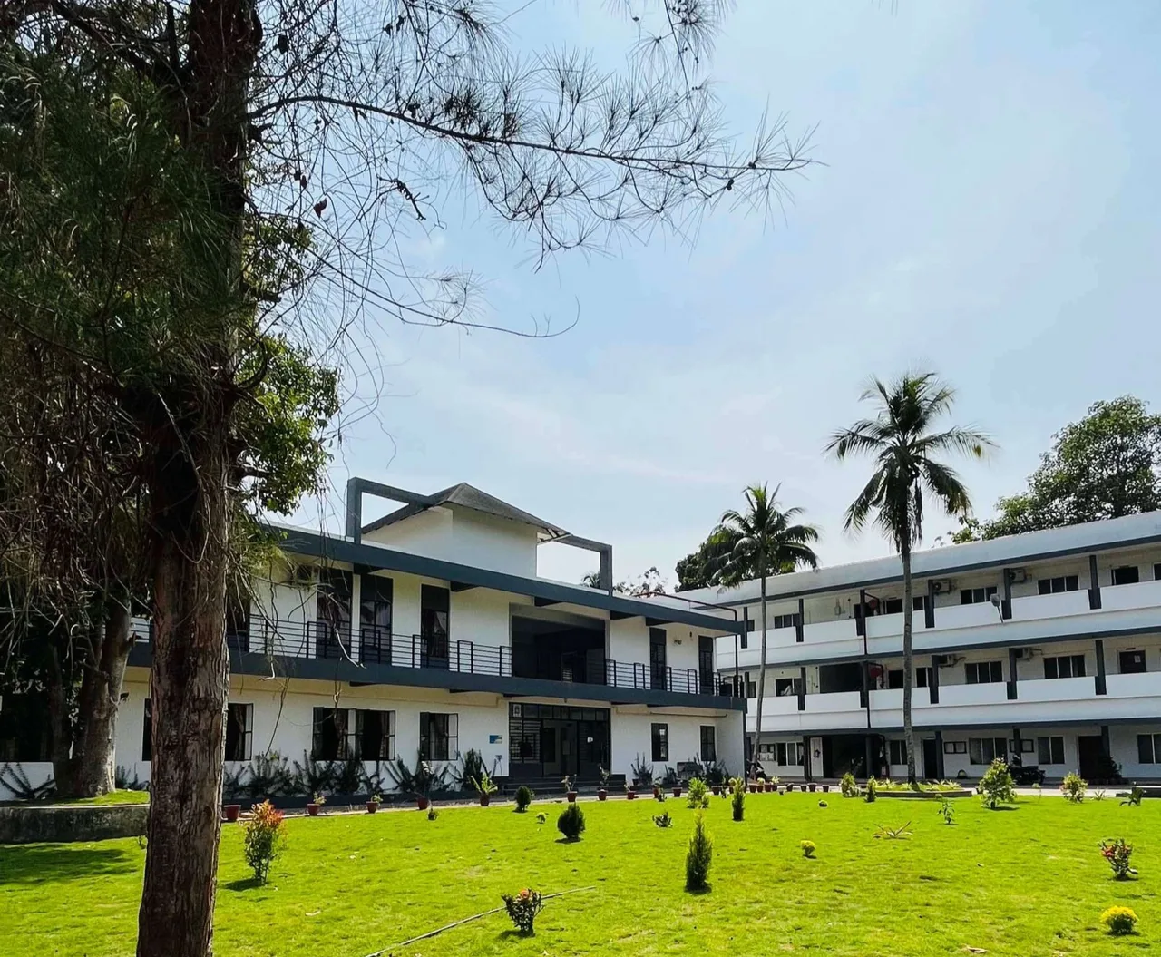 Member Sree Narayana Pillai Institute of Management & Technology campus