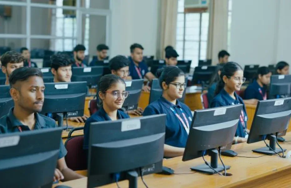 Arya College of Engineering computer science lab