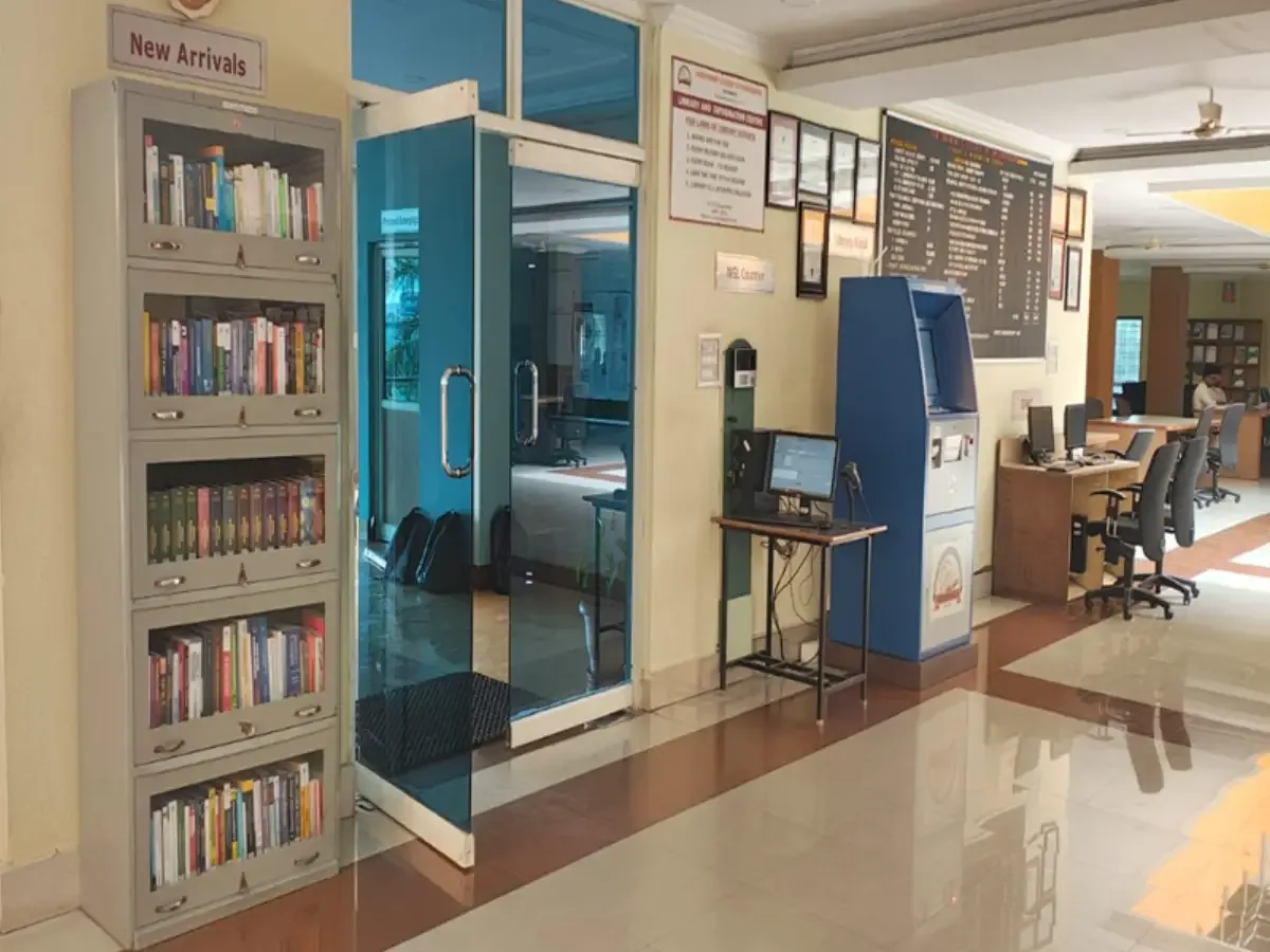 campus 8