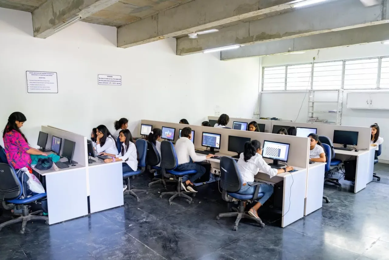 CAD lab — Vogue Institute of Art and Design