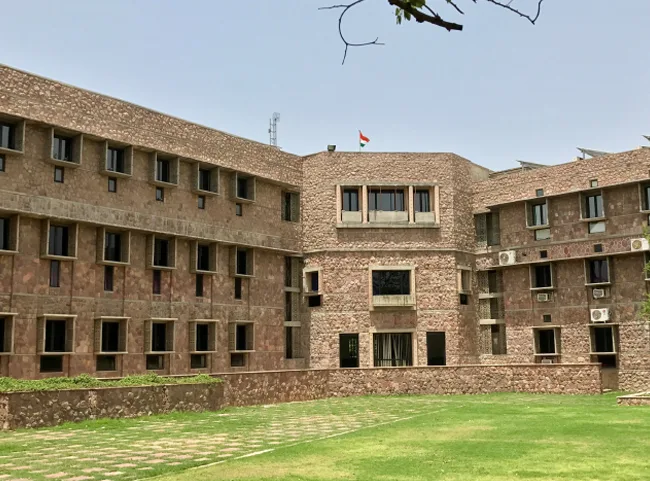 Research facilities — IIHMR University