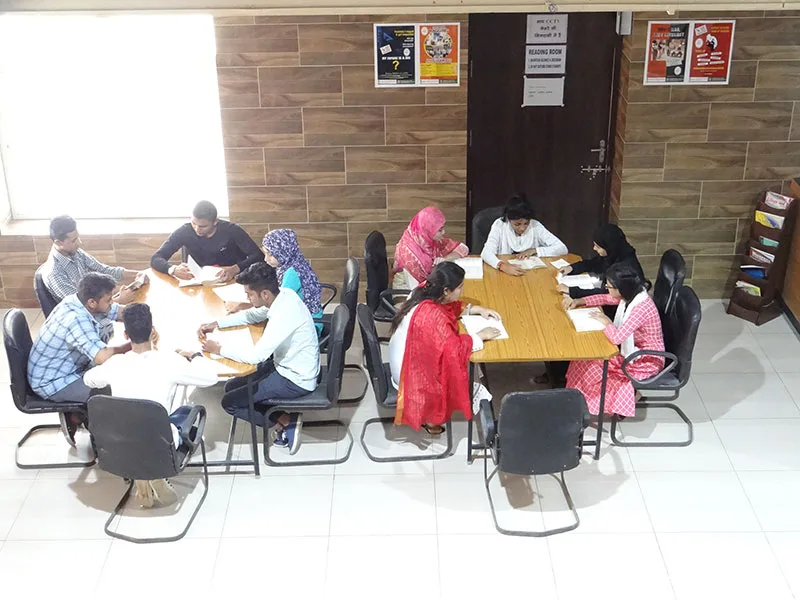 campus 8