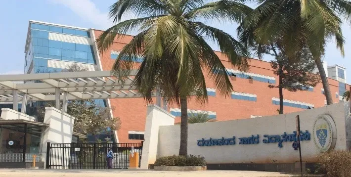 campus 6