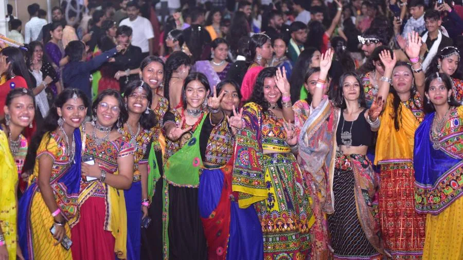 Rhythmic Garba Festival at Suryadatta Education Foundation-6