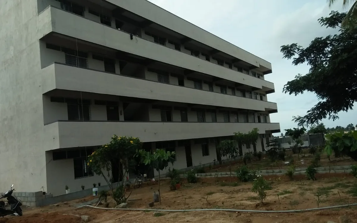 campus photo 2