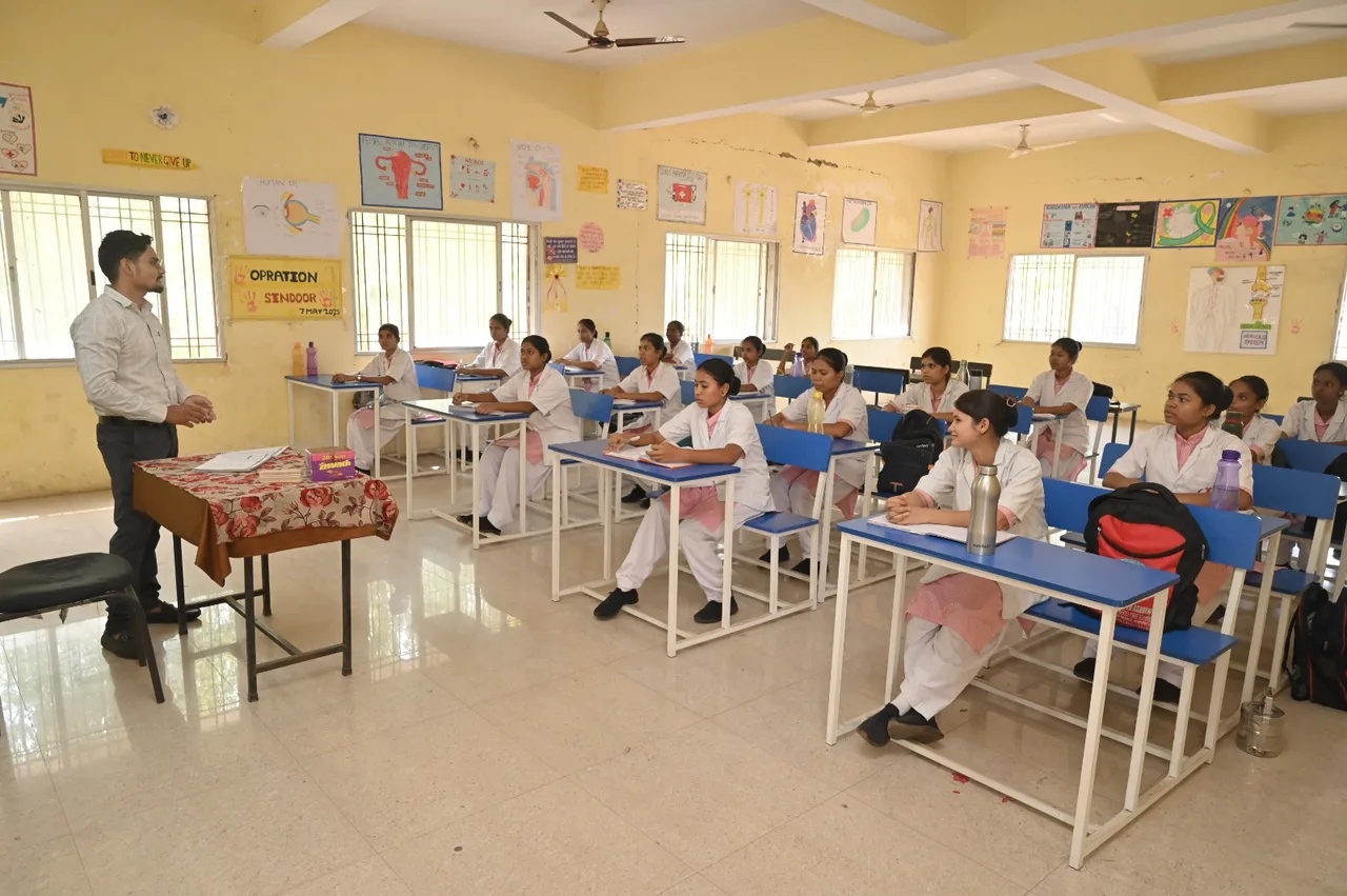 campus 8