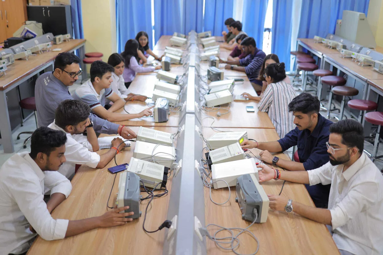BEEE lab — BML Munjal University