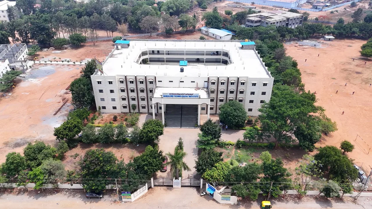 Spacious & Green Campus in Bangalore — Florida School of Nursing