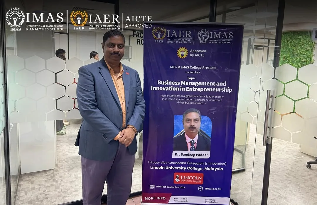 Invited Talk on Business Management and Innovation in Entrepreneurship thumbnail 1 — International Management & Analytics School