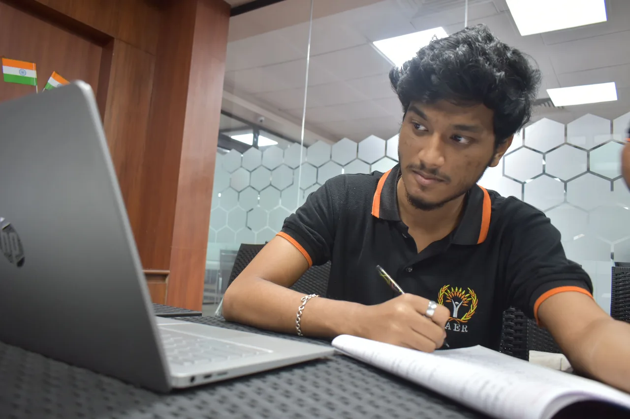 Management Lab — International Management & Analytics School