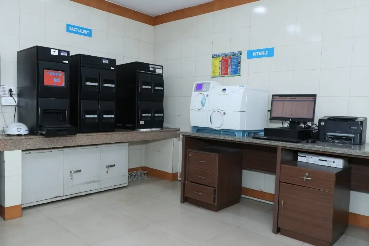 DMC&H labs and imaging services photo